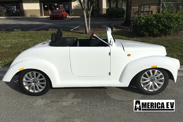 White America EV 39 Roadster 4 Passenger Golf Cart affordable golf cart rental, golf cart rent bimini