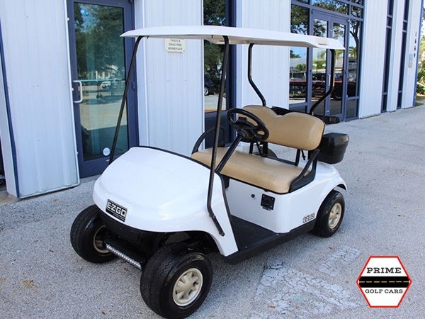 White EZGO 2 Passenger Golf Cart affordable golf cart rental, golf cart rent bimini