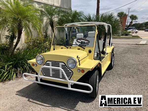 Yellow Mokee 4 Passenger Golf Cart affordable golf cart rental, golf cart rent bimini